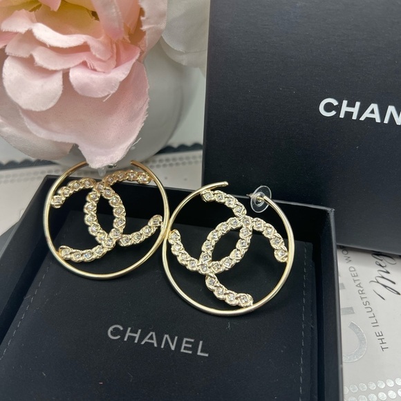 CHANEL Crystal CC Hoop Gold Earrings - Picture 7 of 8